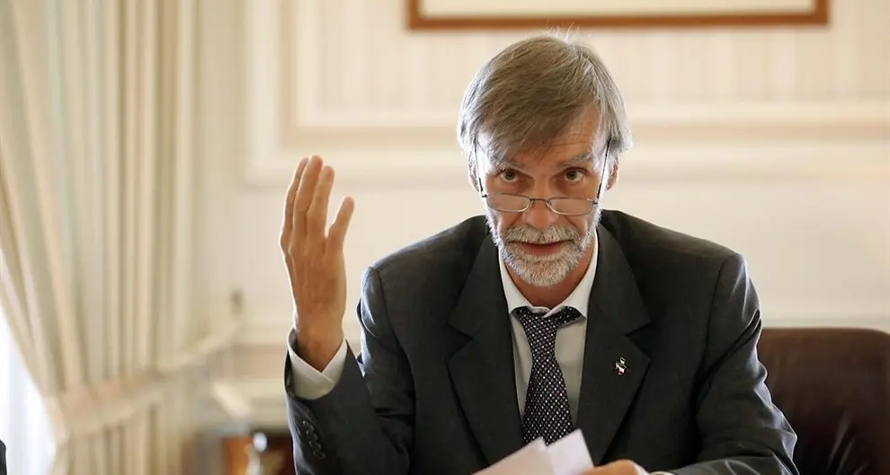 L'allarme di Delrio: \"Su Consip fatti inquietanti: democrazia in pericolo\"