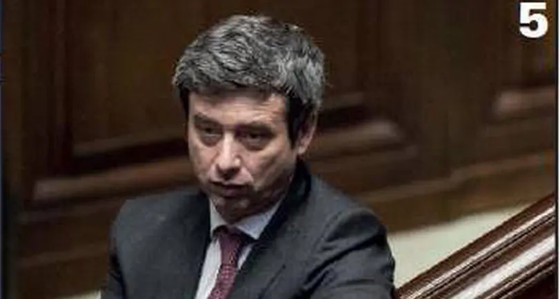 Niente tregua pasquale continua la resa dei conti nel Pd