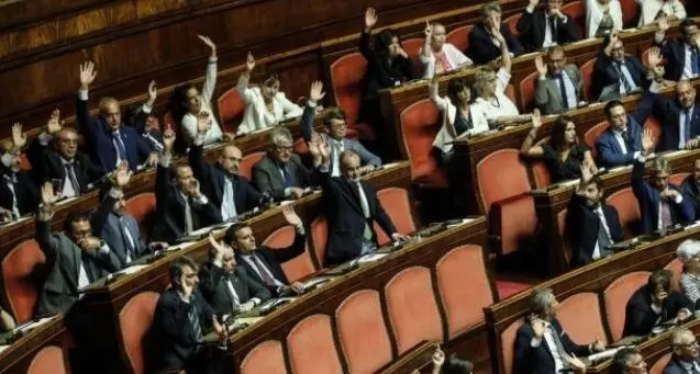 Crisi viziata dall’opportunismo istituzionale, un boomerang per tutti