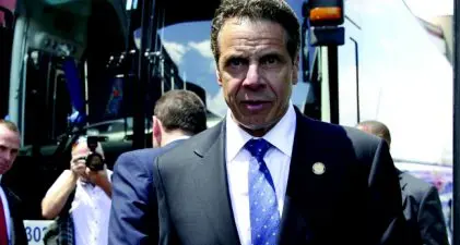 Il duello tra il governatore Cuomo e la lobby delle armi