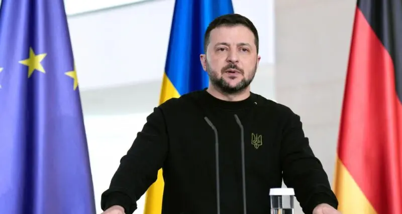 Zelensky intervistato da Cecilia Sala: «La Nato, unica garanzia di pace per l’Ucraina»