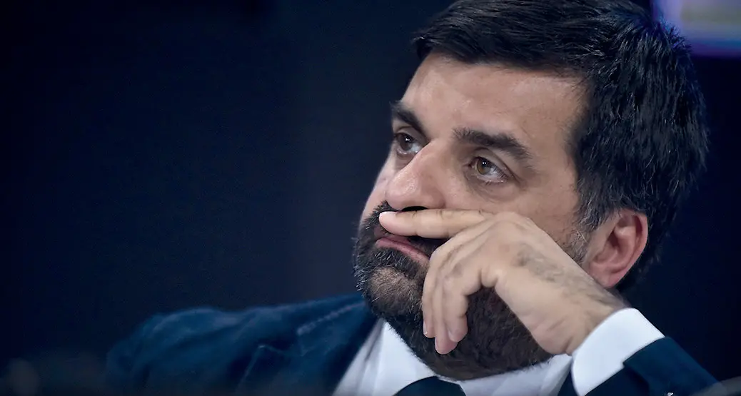 Via la toga: il Csm sospende Palamara