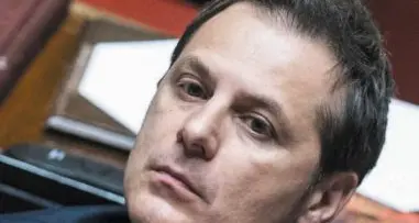 I 5Stelle “processano” Siri Cdm, salta il Salva Roma