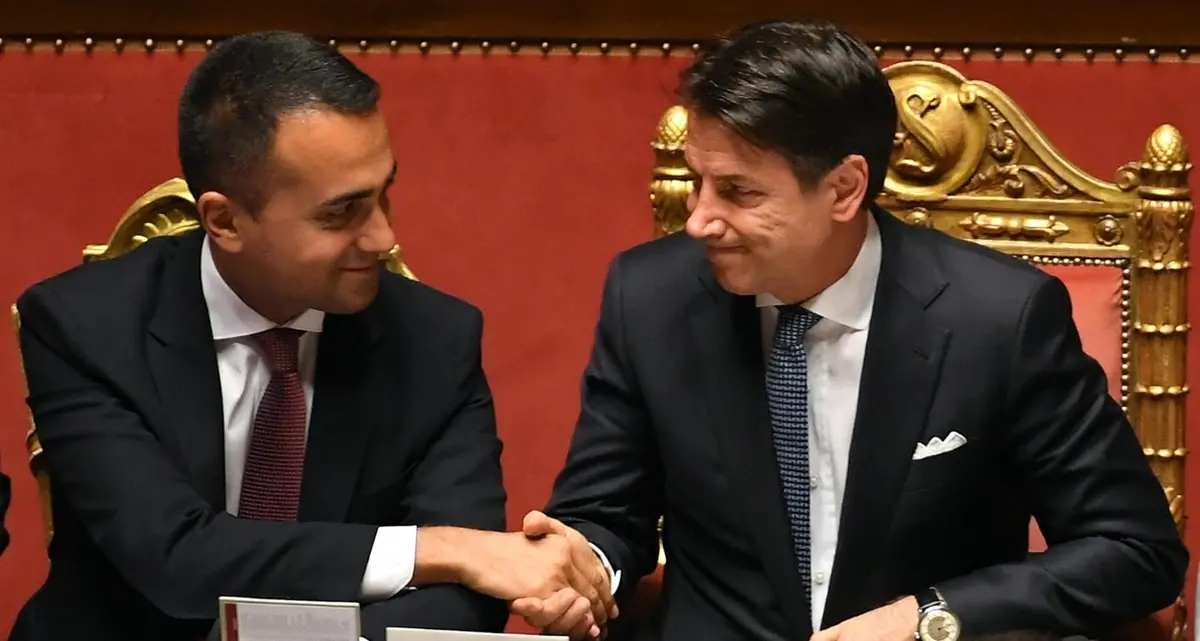 Conte e Di Maio, resa dei conti tra i due leader di un Movimento a pezzi