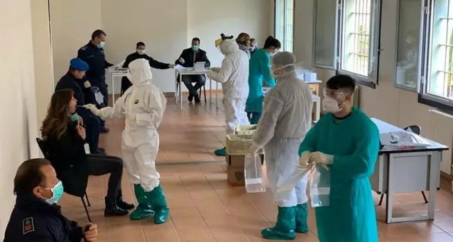 Un detenuto muore di Covid. L'accusa dei familiari: \"Omicidio colposo\"