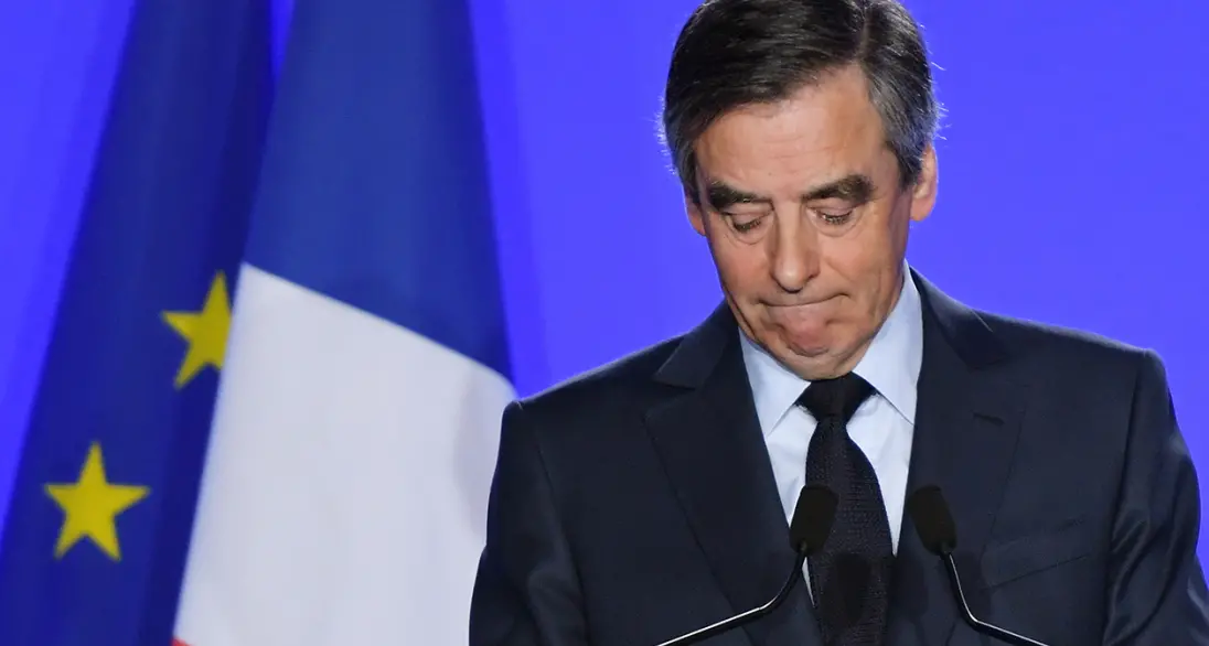 Fillon nella bufera: indagato per appropriazione indebita