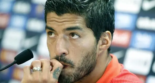 Suarez sentito dai pm come testimone: conosceva le domande in anticipo