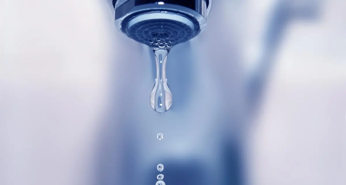 Punire gli allacci “abusivi” ad acqua e gas: il colpo di grazia dato dalle élite agli esclusi