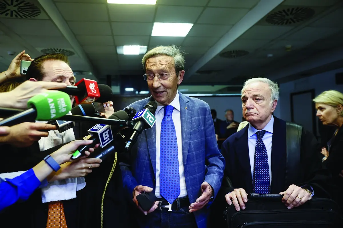 Gianfranco Fini in aula per la lettura della sentenza al Processo Fini Tulliani per l\\u2019acquisto della casa di Montecarlo - Cronaca - Roma, Italia - Marted\\u00EC 30 , Aprile 2024 (foto Cecilia Fabiano / LaPresse) Gianfranco Fini at the court for the reading of the sentence about Fini - Tulliani Trial News - Rome, Italy - Tuesday , 30 April , 2024 (photo Cecilia Fabiano / LaPresse)