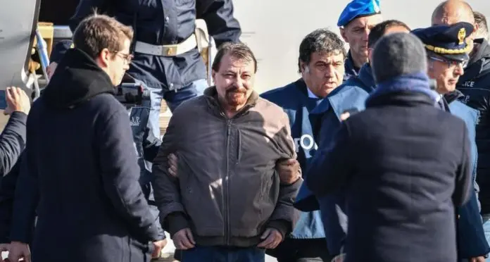 Respinti i domiciliari per Cesare Battisti