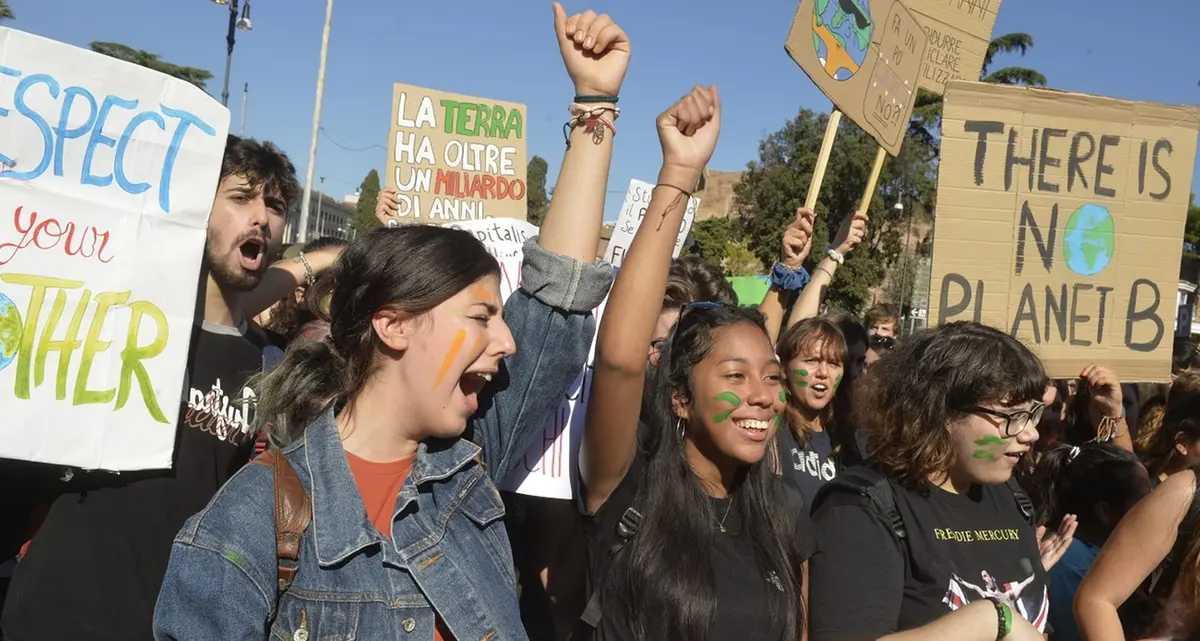 Friday for future, un milione in piazza in tutta Italia per il clima