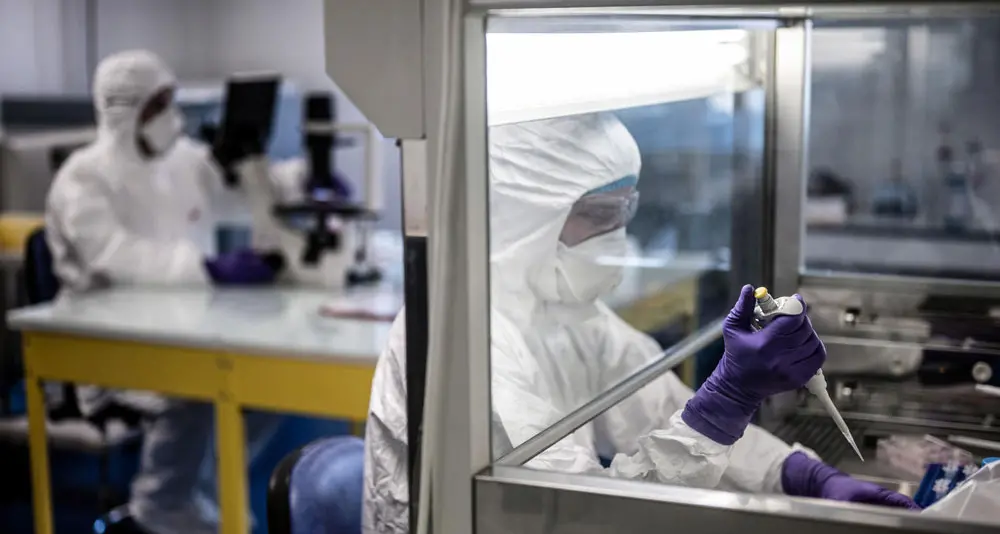 Così la fisica aiuta la medicina a scovare gli “alleati” del virus