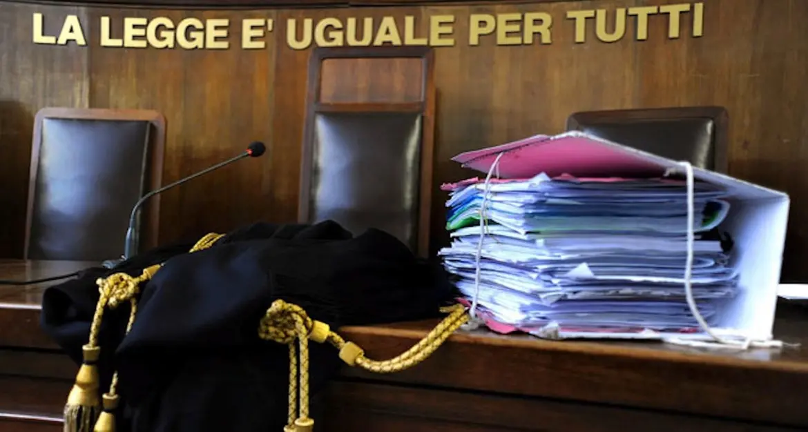 \"Cura Salva Italia\", udienze rinviate e tutti i termini sospesi fino al 15 aprile
