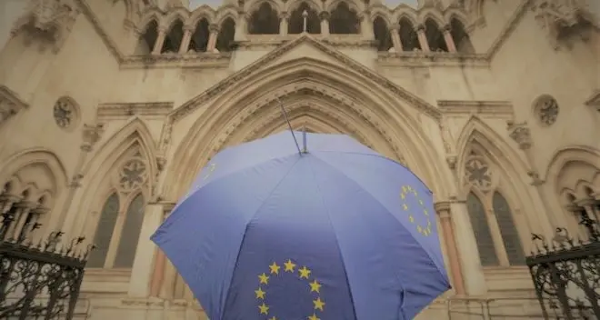 Brexit, la Corte boccia il ricorso-May: \"Voti il parlamento\"