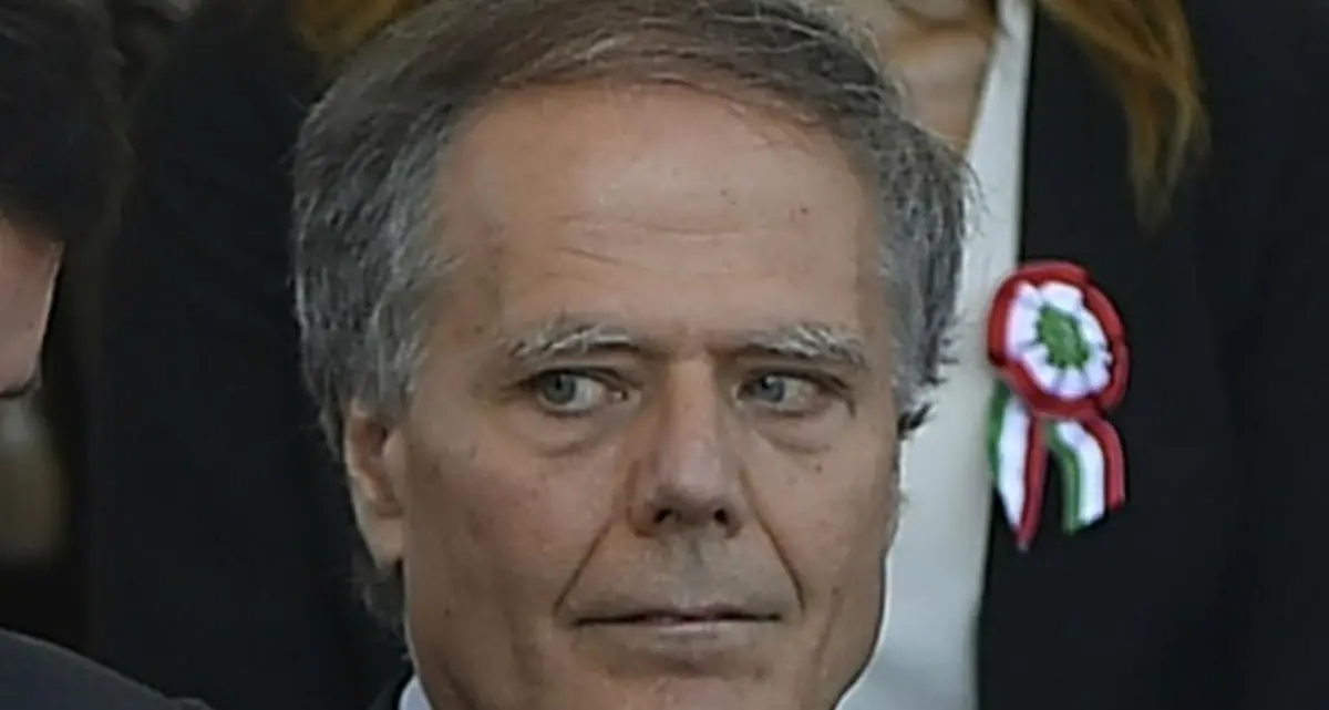 Migranti, il ministro Moavero sa bene che i negoziati non finiscono con un sì o no