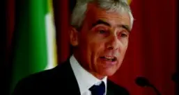 Boeri: «Fate entrare i migranti o l’Italia collassa»