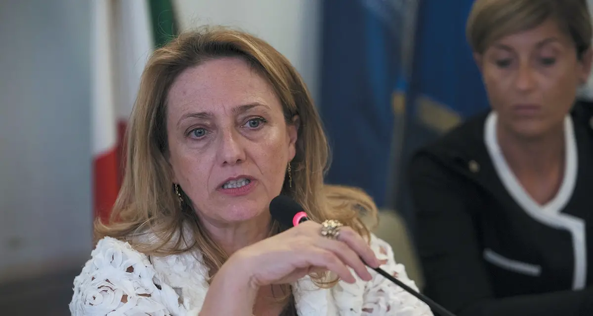 «Rispetto per noi avvocati, la giustizia riparta subito»