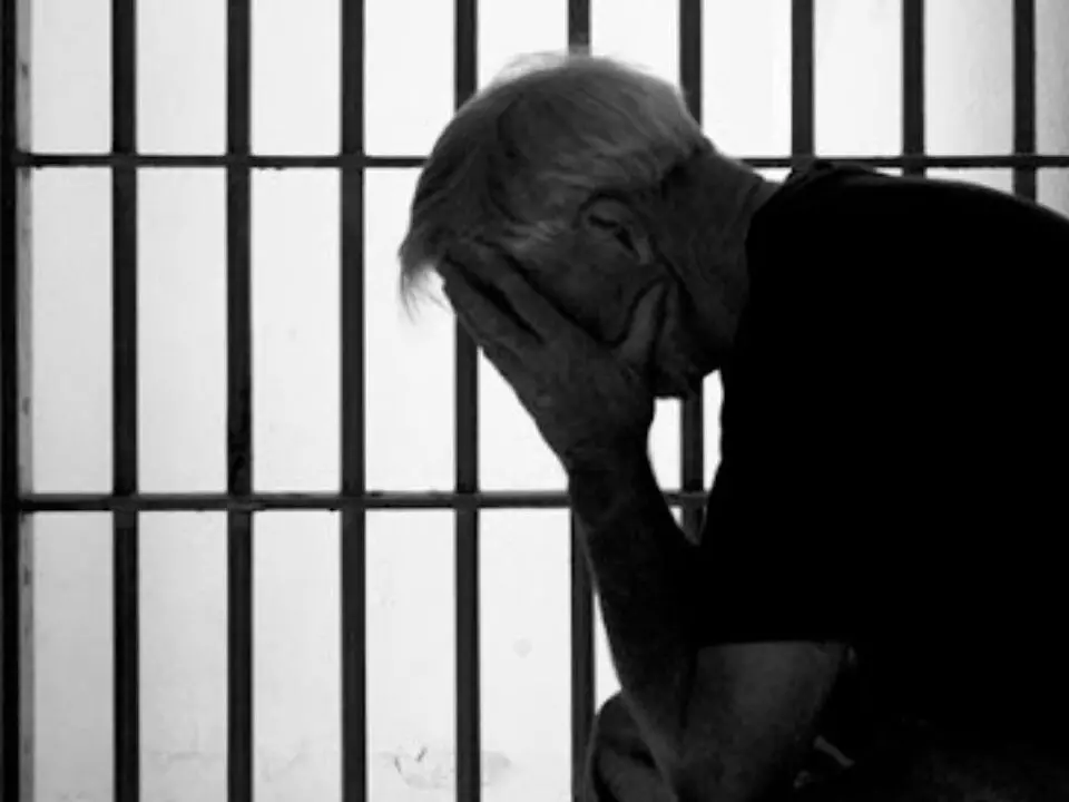 Due suicidi in due giorni: a Busto Arsizio e a Barcellona Pozzo di Gotto