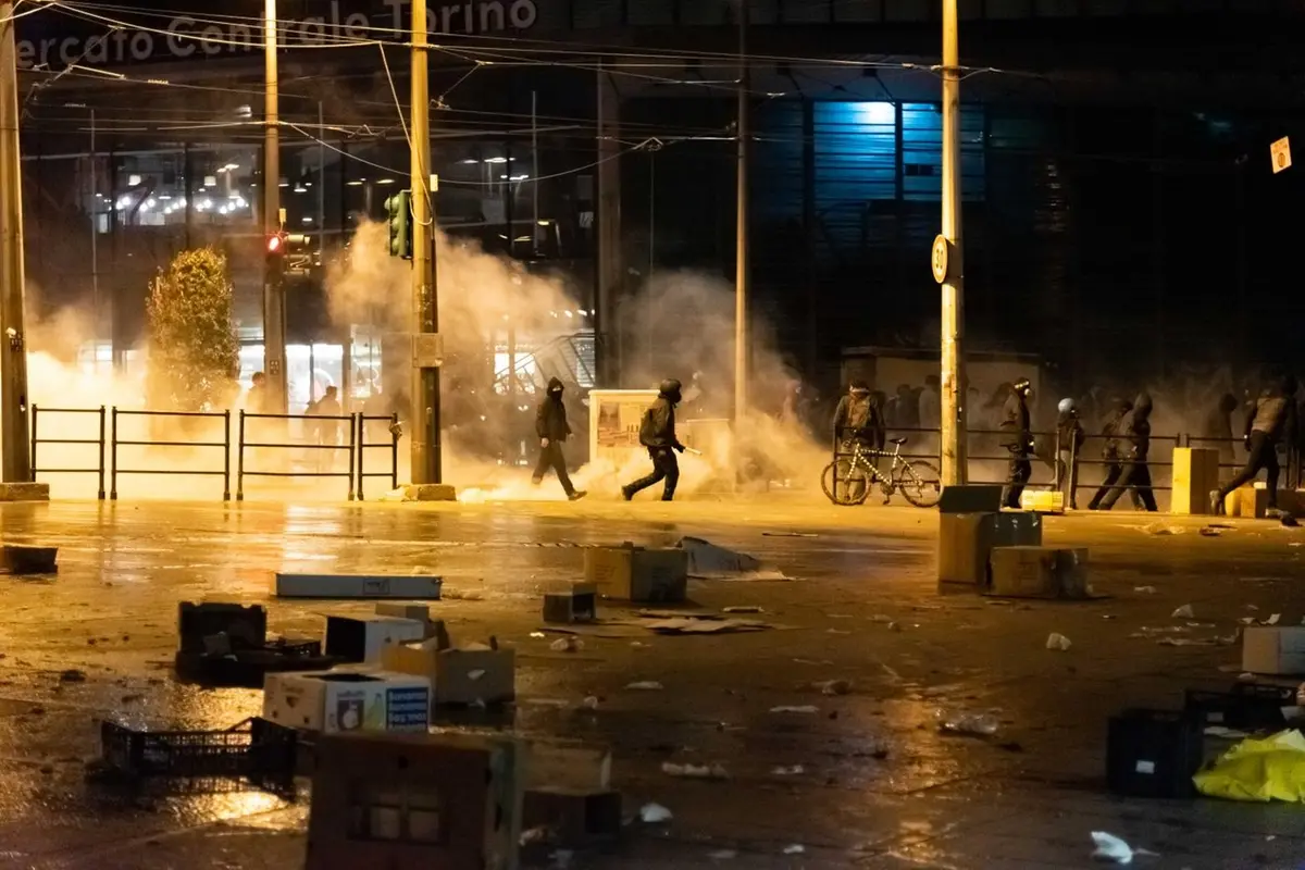 Anarchici in piazza per protestare contro la detenzione di Alfredo Cospito in regime di 41 bis