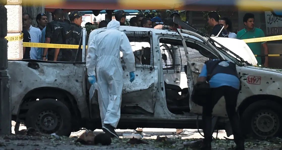 Terrore a Tunisi. Kamikaze in azione, un morto e dieci feriti