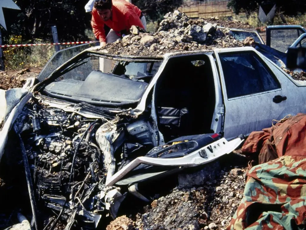 Dalla leggenda del terzo livello al fantasma di Gladio e P2. Ecco tutte le bufale su Falcone