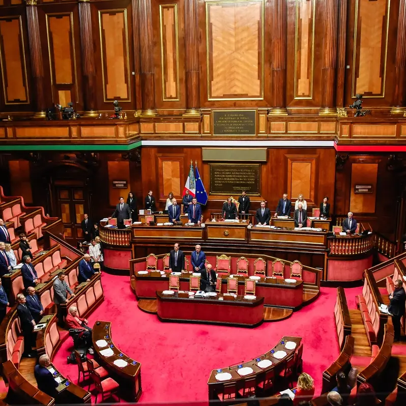 Valanga di emendamenti riscrive la manovra e agita la maggioranza