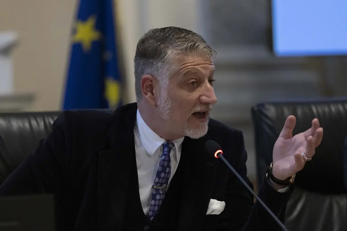 ALESSANDRO GIULI - MINISTRO DELLA CULTURA , IMAGOECONOMICA