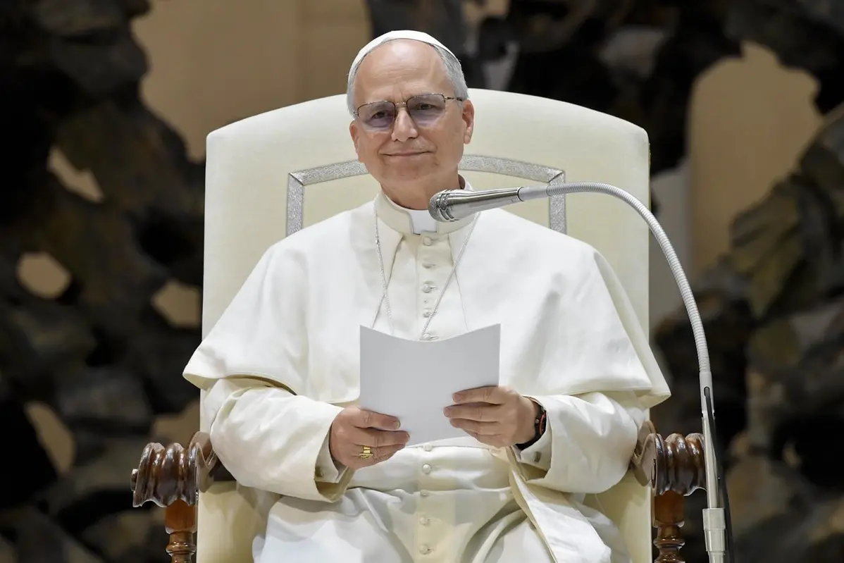 Foto Vatican Media/LaPresse 14/05/2025 Citta\\' del Vaticano, Vaticano Cronaca Nella foto : Papa Francesco con i partecipanti al Giubileo delle Chiese Orientali DISTRIBUTION FREE OF CHARGE - NOT FOR SALE , UFFICIO STAMPA
