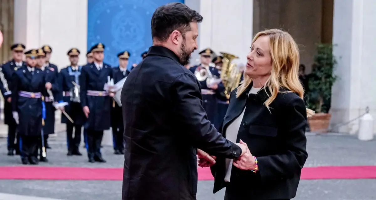Zelensky a Roma da Meloni: “Mi fido di lei”. E Trump spara a zero sull’Europa