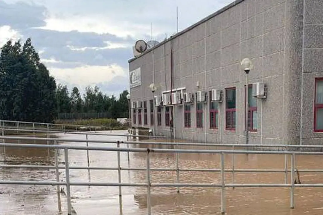 L\\'alluvione nei pressi dell\\'aula bunker di Lamezia Terme