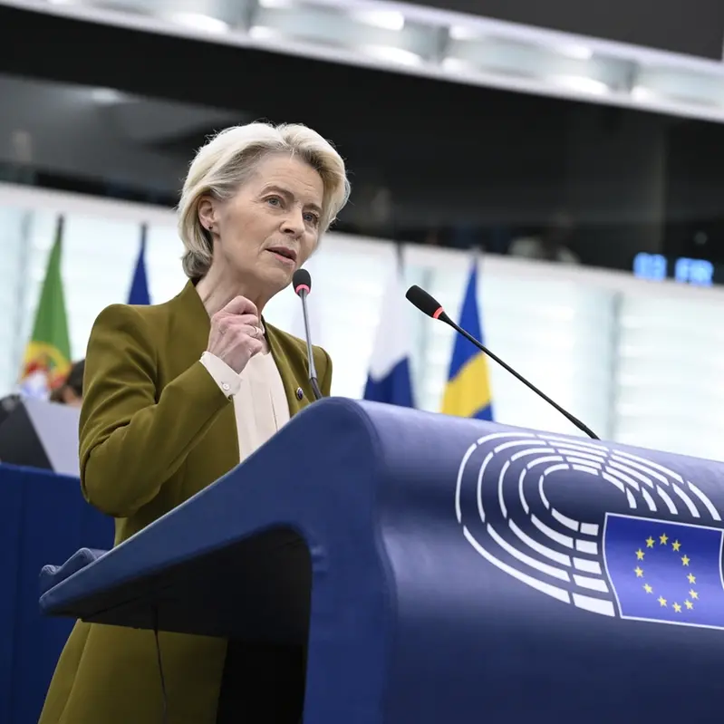 Von der Leyen mette l’elmetto all’Ue: «Siamo in lotta. Pronto muro antidroni»