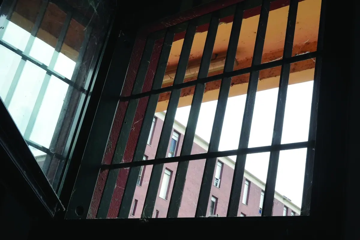 PENITENZIARIO MINORILE CESARE BECCARIA POLIZIA PENITENZIARIA GRATE GRATA CARCERE FINESTRA , IMAGOECONOMICA