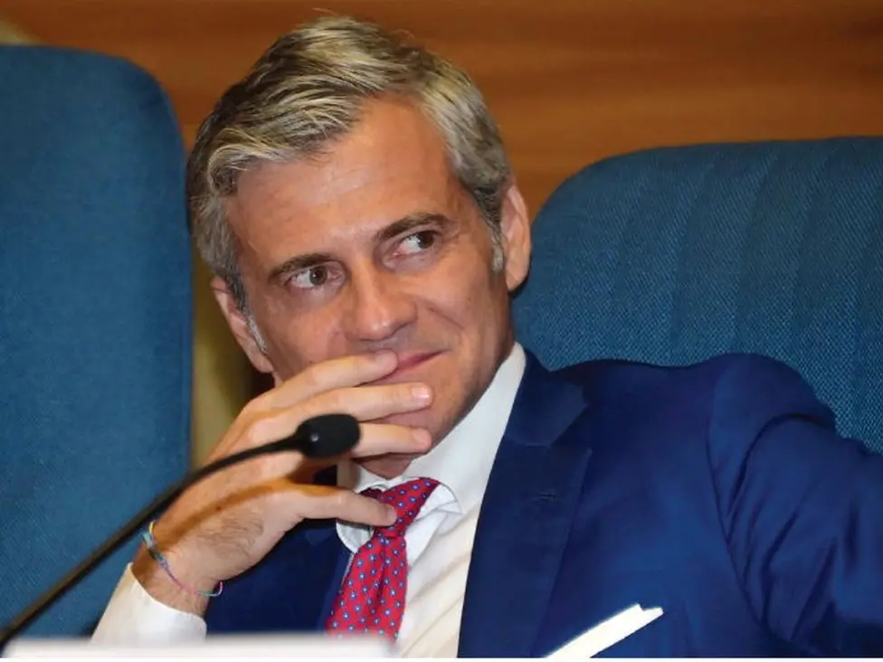 Abuso d’ufficio davanti alla Consulta. «In gioco la discrezionalità politica»