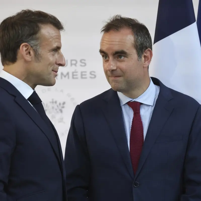 Francia, Macron nomina il fedelissimo Lecornu