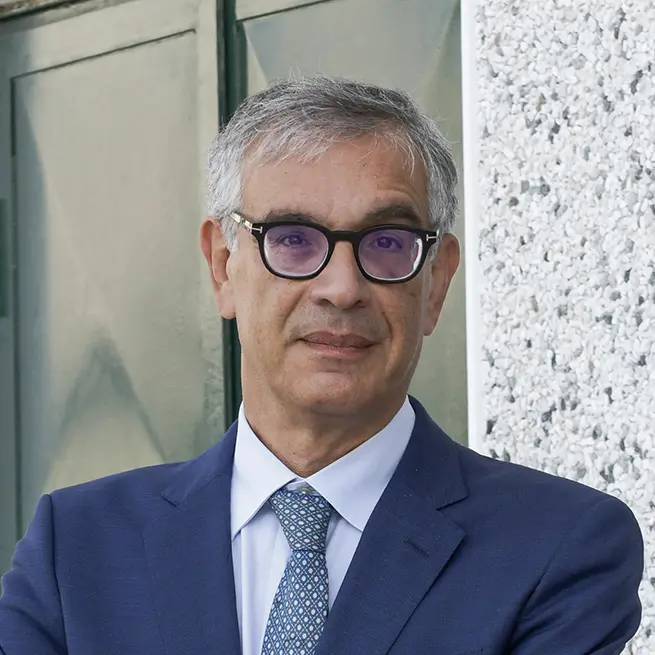Le carriere separate e quell’ “ombra” dell’Art. 74 della Carta