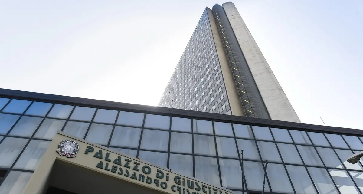 Ercolano, esplode la rabbia in tribunale dopo la condanna per la fabbrica dei fuochi