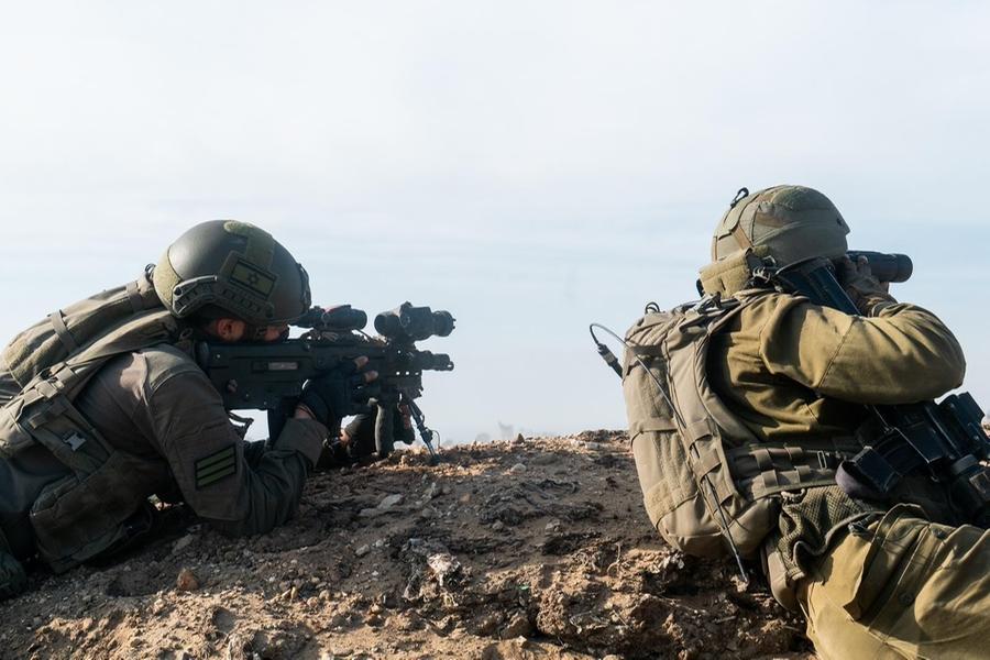 Gaza, cinque palestinesi uccisi dopo la tregua. Israele accusa Hamas di non rispettare gli accordi sugli ostaggi