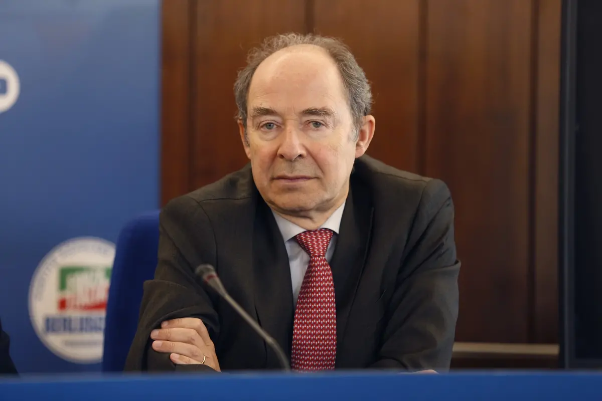 PIERANTONIO ZANETTIN POLITICO , IMAGOECONOMICA