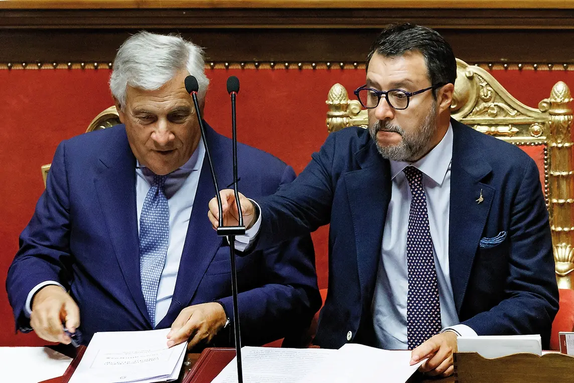 Il ministro degli Esteri Antonio Tajani e il ministro delle Infrastrutture Matteo Salvini durante il Question time al Senato a Roma, Gioved\\u00EC, 12 Settembre 2024 (Foto Roberto Monaldo / LaPresse) Foreign Minister Antonio Tajani and Infrastructure minister Matteo Salvini during Question time at the Senate in Rome, Thursday, September 12, 2024 (Photo by Roberto Monaldo / LaPresse) , LAPRESSE