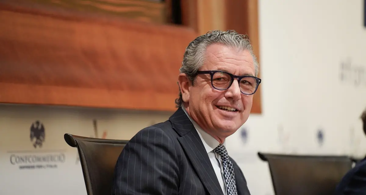 «Dieci anni per diventare cittadini vanno bene, ma ora snelliamo le pratiche»