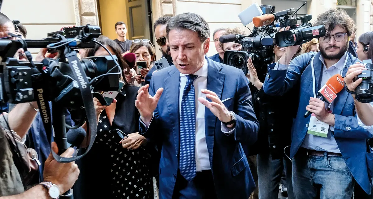 Pd-M5S, mozioni diverse sulla Libia: aumentano i malumori sull’alleanza