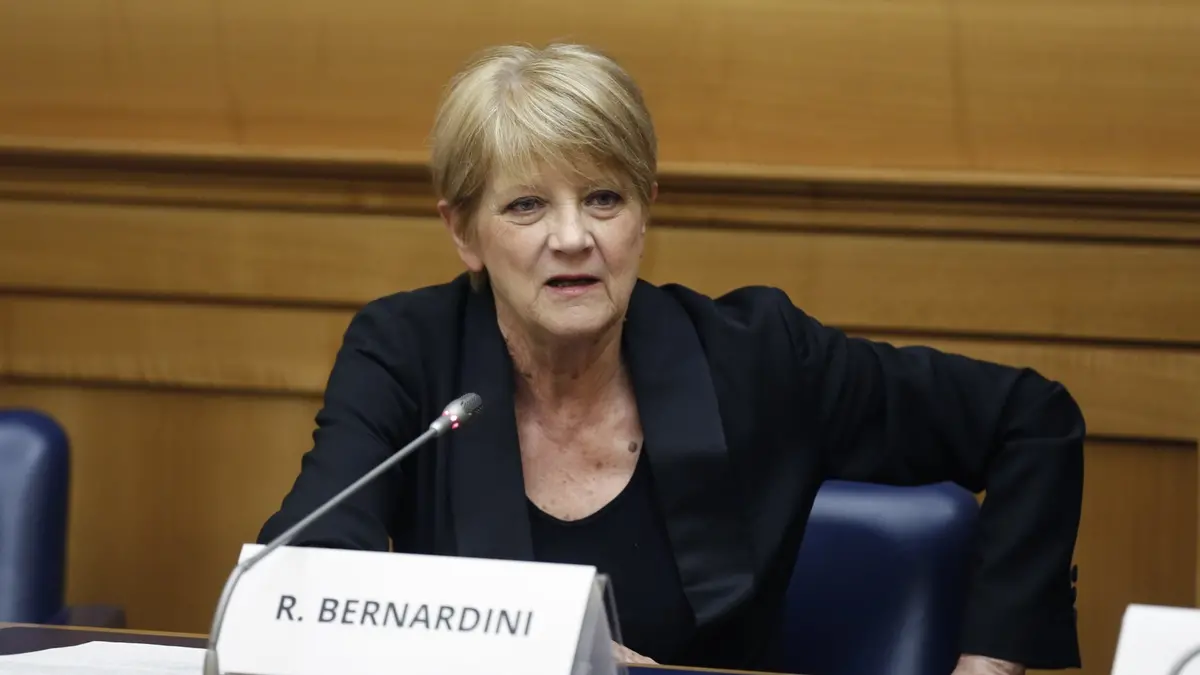 Rita Bernardini sospende lo sciopero della fame dopo l’apertura di La Russa sulla riduzione della pena per i detenuti
