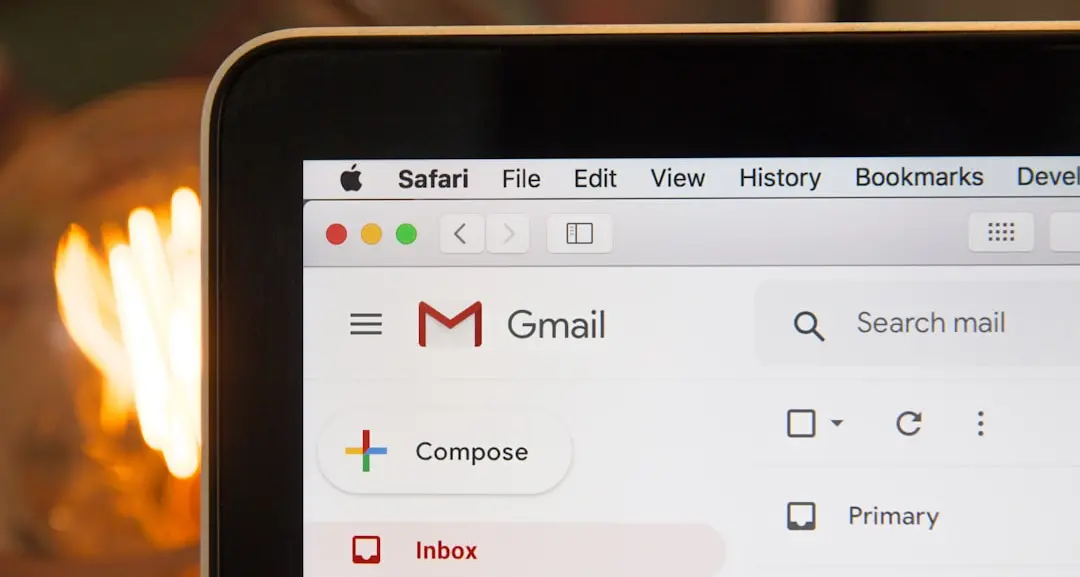 Cassazione: illegittimo conservare e categorizzare i dati di navigazione e mail dei dipendenti