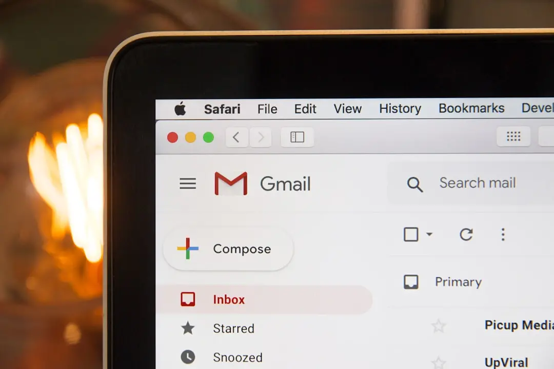 Vietato spiare mail dipendenti , \\u00A9Stephen Phillips - Hostreviews.co.uk