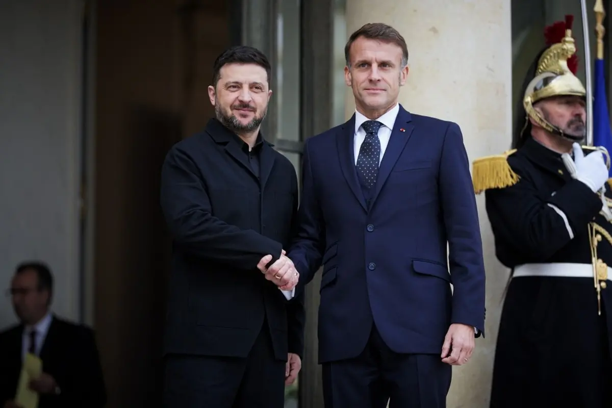 VOLODYMYR ZELENSKY PRESIDENTE DELL\\'UCRAINA, EMMANUEL MACRON PRESIDENTE FRANCIA , IMAGOECONOMICA