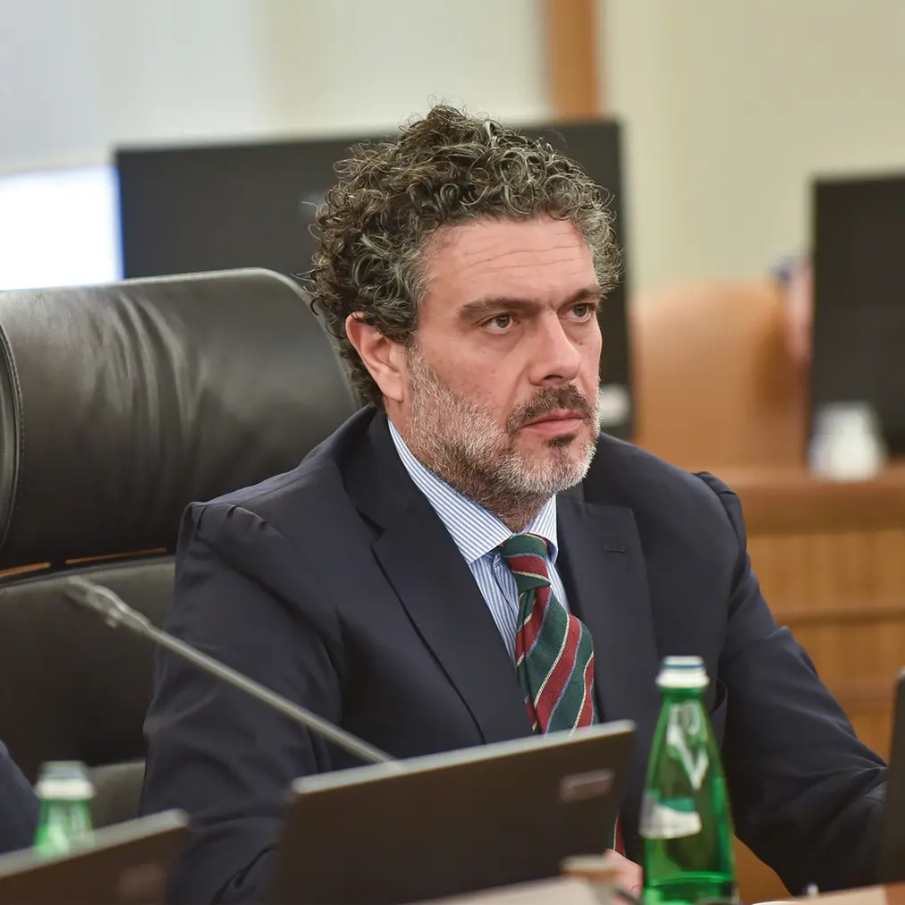 Csm, Eccher contro Carbone: «A gamba tesa sulla politica»