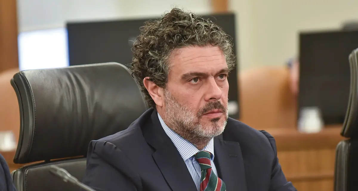 Csm, Eccher contro Carbone: «A gamba tesa sulla politica»