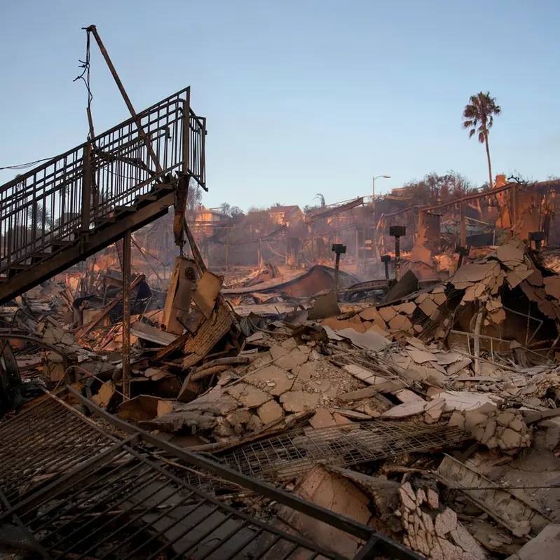 Sotto le fiamme brucia il sogno della California