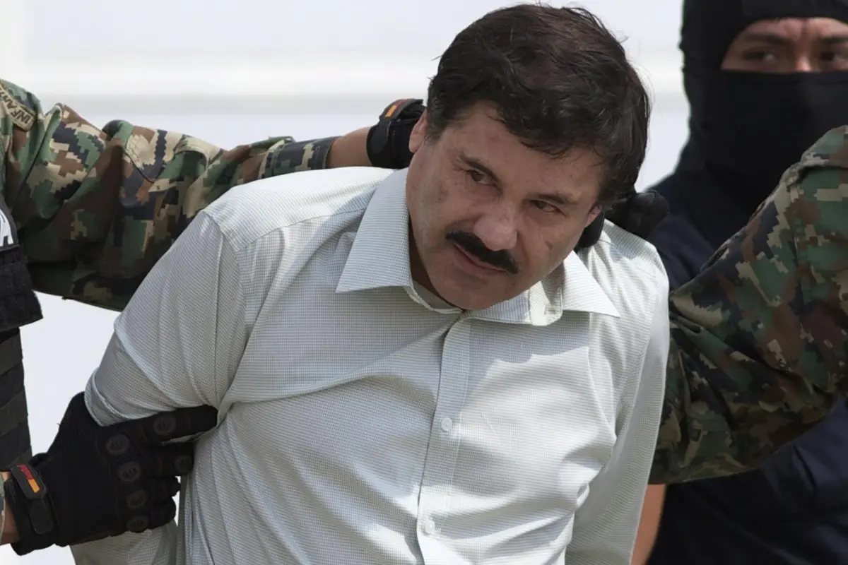 Ovidio Guzmán si dichiara colpevole negli Usa: patteggiamento per il figlio di “El Chapo”