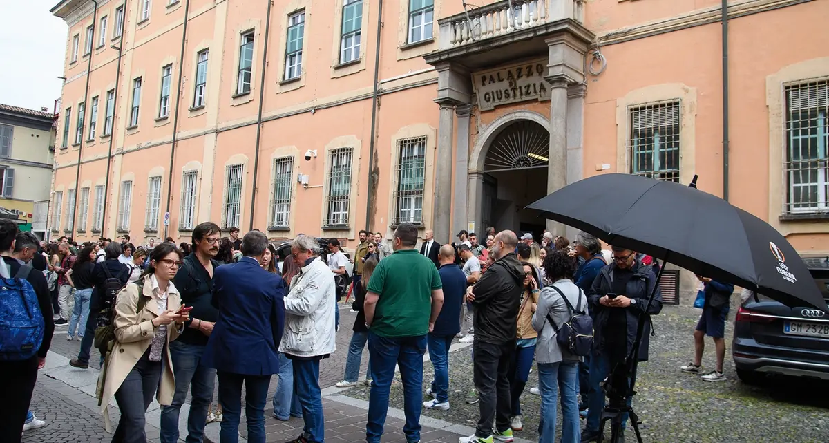 «Intollerabile diffusione di notizie: ora intervenga Nordio»